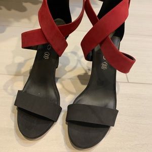 Also heel sandals size 9 black and red